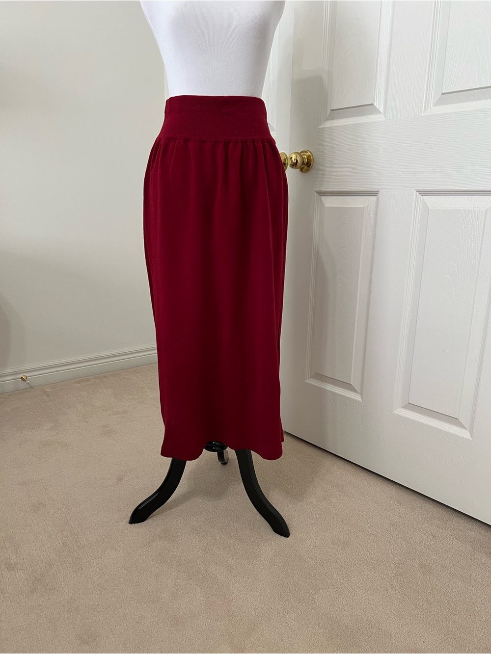 PORTS Burgundy red wool Knit Midi Skirt size medium